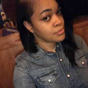 Meet your Posher, Deanna